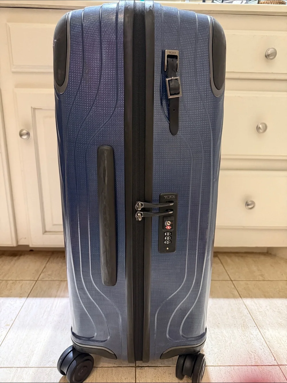 Tumi Navy Textured Hardshell Spinner Suitcase medium check bag